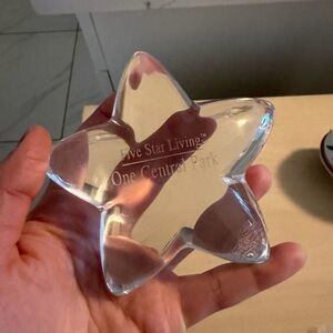 ☀️🌴Five Star Living Glass Star Paperweight